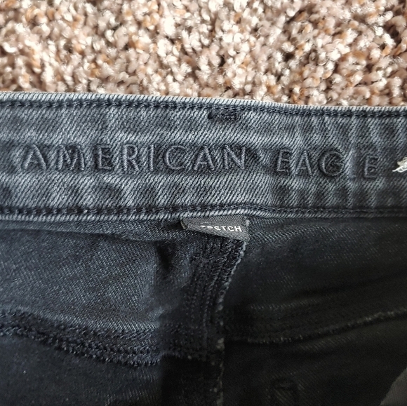 American Eagle Black Denim Stretch High Rise Mom Jeans Size 0 - Picture 5 of 5